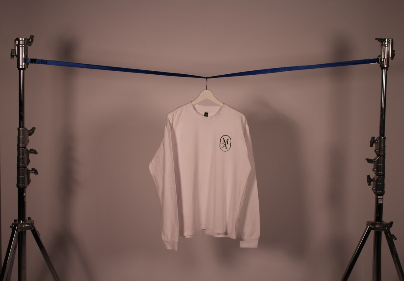 More Art smile long sleeve