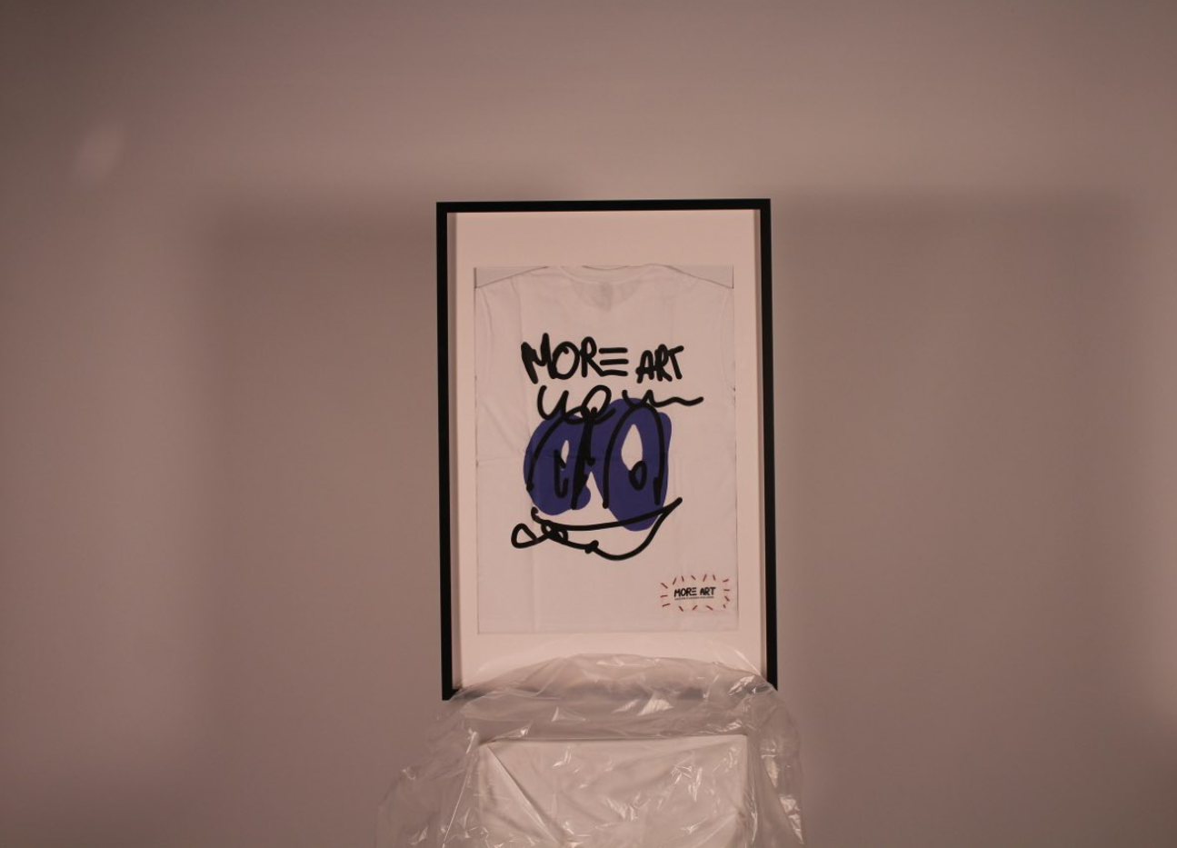 More Art smile T-shirt